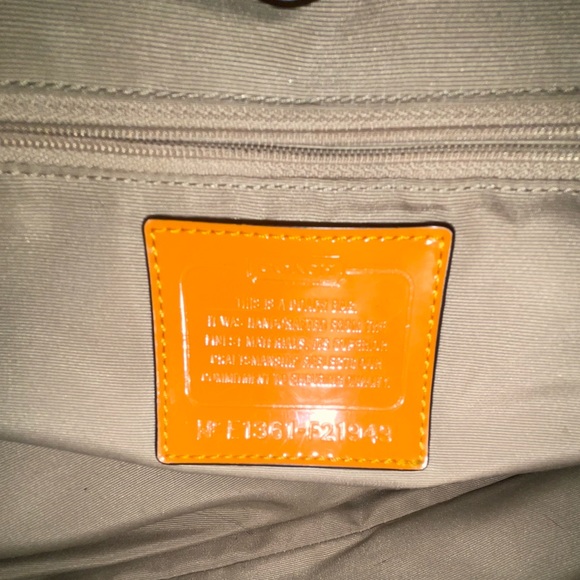 Coach - Picture 6 of 6